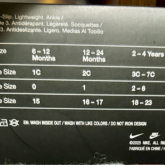 Nike Kids Non-Slip Socks 3-Pack - Pink, White, Gray - Picture 3 of 4